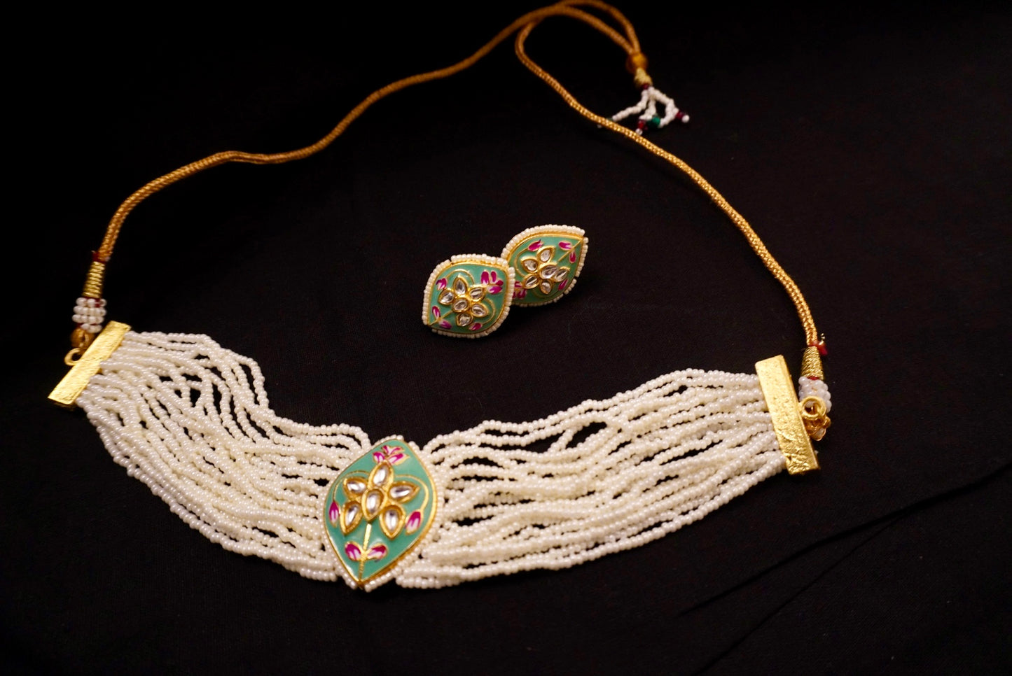 Pearl choker with meenakari