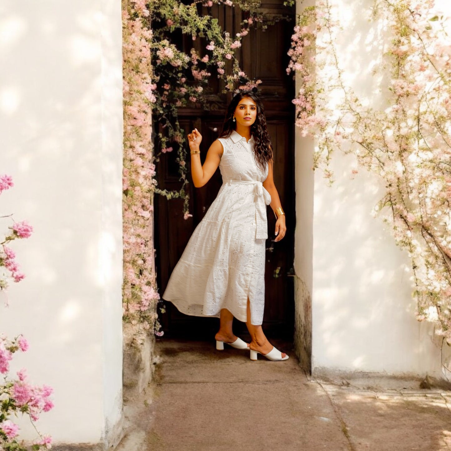 Daisy -Sleeveless Midi Dress with Belt